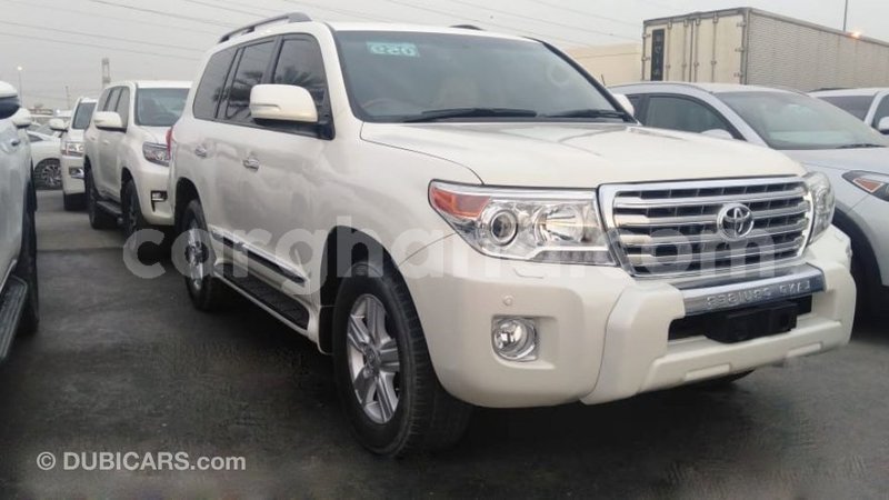 Big with watermark toyota land cruiser ashanti import dubai 47310