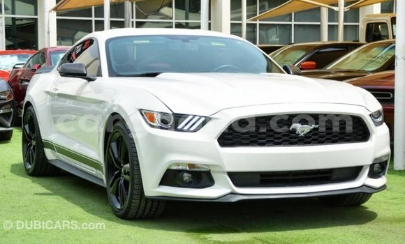 Sayi Imported Ford Mustang White Mota in Import - Dubai a Ashanti Sayi Imported Ford Mustang White Mota in Import - Dubai a Ashanti