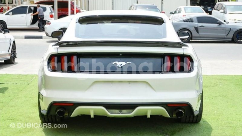 Big with watermark ford mustang ashanti import dubai 47312