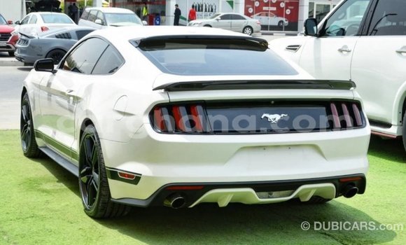 Sayi Imported Ford Mustang White Mota in Import - Dubai a Ashanti Sayi Imported Ford Mustang White Mota in Import - Dubai a Ashanti