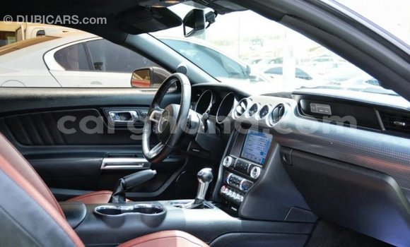 Sayi Imported Ford Mustang White Mota in Import - Dubai a Ashanti Sayi Imported Ford Mustang White Mota in Import - Dubai a Ashanti