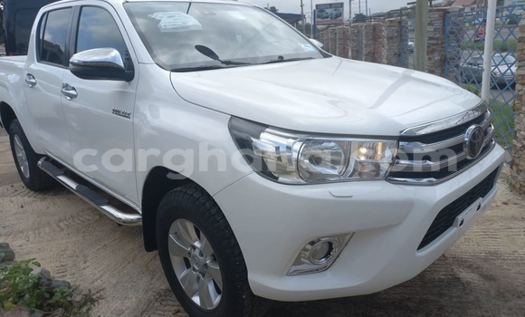 Buy Used Toyota Hilux White Car in Accra in Greater Accra Buy Used Toyota Hilux White Car in Accra in Greater Accra