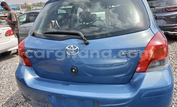 Sayi Na hannu Toyota Vitz Blue Mota in Accra a Greater Accra Sayi Na hannu Toyota Vitz Blue Mota in Accra a Greater Accra