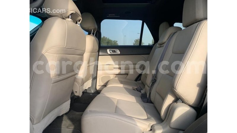 Big with watermark ford explorer ashanti import dubai 47339