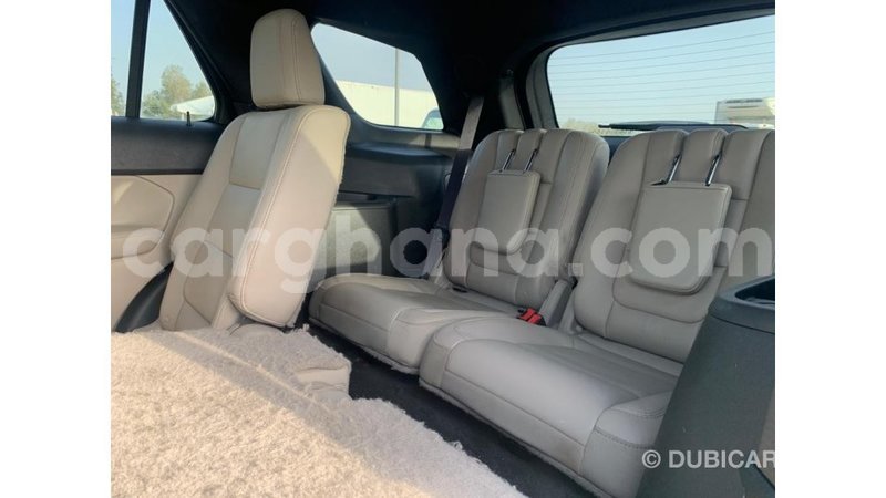 Big with watermark ford explorer ashanti import dubai 47339