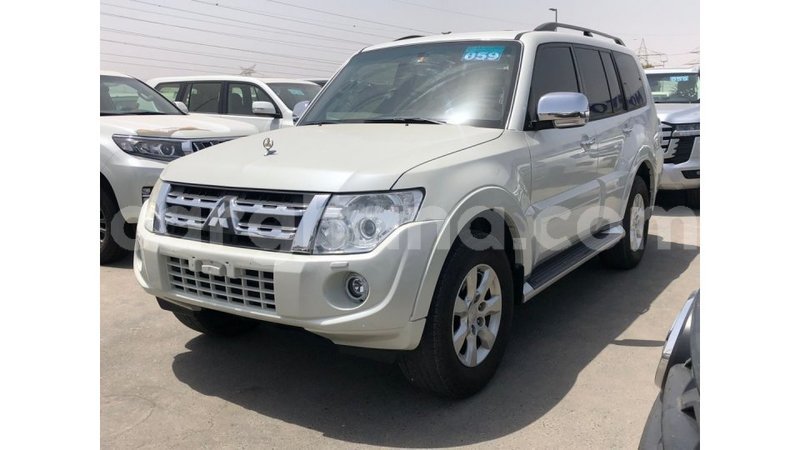 Big with watermark mitsubishi pajero ashanti import dubai 47348