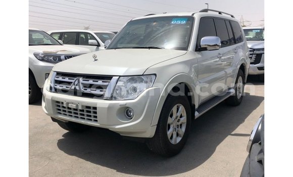 Ra Imported Mitsubishi Pajero funfun Ọkọ̀ in Import - Dubai ni Ashanti Ra Imported Mitsubishi Pajero funfun Ọkọ̀ in Import - Dubai ni Ashanti
