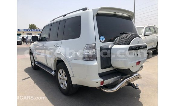 Ra Imported Mitsubishi Pajero funfun Ọkọ̀ in Import - Dubai ni Ashanti Ra Imported Mitsubishi Pajero funfun Ọkọ̀ in Import - Dubai ni Ashanti