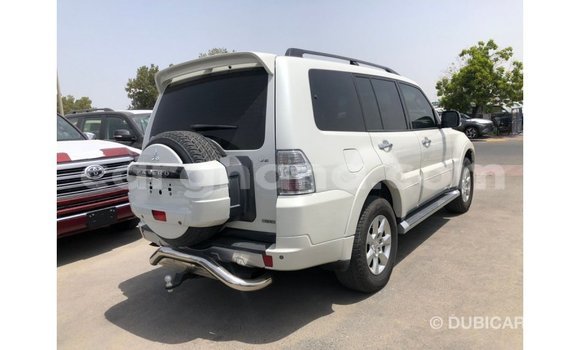 Ra Imported Mitsubishi Pajero funfun Ọkọ̀ in Import - Dubai ni Ashanti Ra Imported Mitsubishi Pajero funfun Ọkọ̀ in Import - Dubai ni Ashanti