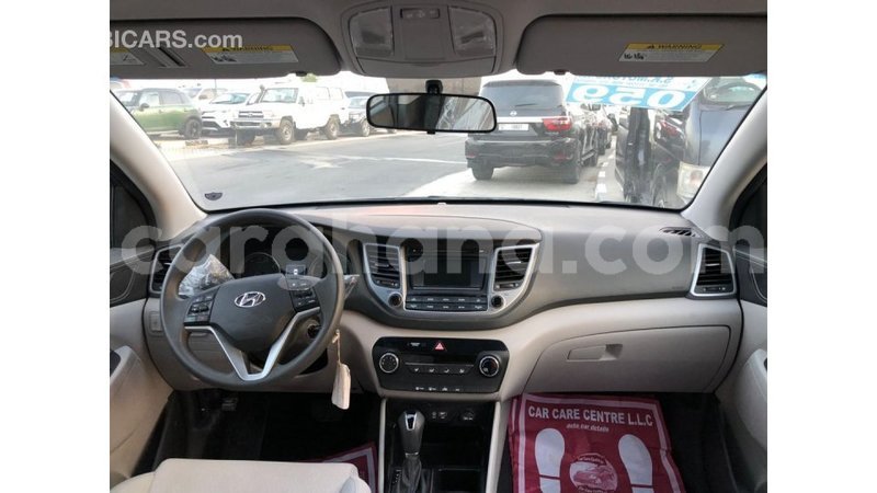 Big with watermark hyundai tucson ashanti import dubai 47350