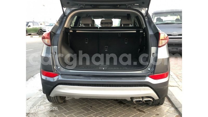 Big with watermark hyundai tucson ashanti import dubai 47350