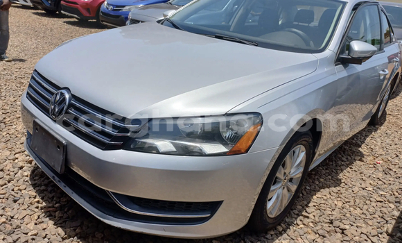 Sayi Na hannu Volkswagen Passat Azurfa Mota in Accra a Greater Accra Sayi Na hannu Volkswagen Passat Azurfa Mota in Accra a Greater Accra