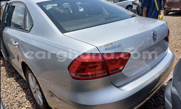 Sayi Na hannu Volkswagen Passat Azurfa Mota in Accra a Greater Accra Sayi Na hannu Volkswagen Passat Azurfa Mota in Accra a Greater Accra