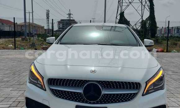 Ra Àlòkù Mercedes‒Benz CLA-klasse funfun Ọkọ̀ in Accra ni Greater Accra