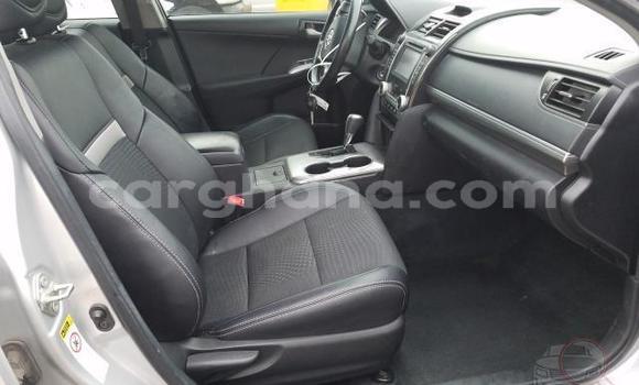 Ra Àlòkù Toyota Camry Silver Ọkọ̀ in Accra ni Greater Accra Ra Àlòkù Toyota Camry Silver Ọkọ̀ in Accra ni Greater Accra