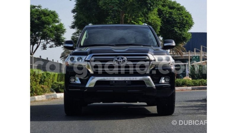 Big with watermark toyota land cruiser ashanti import dubai 47371