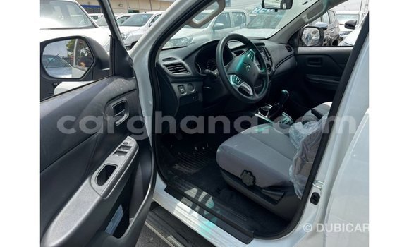 Ra Imported Mitsubishi L200 funfun Ọkọ̀ in Import - Dubai ni Ashanti Ra Imported Mitsubishi L200 funfun Ọkọ̀ in Import - Dubai ni Ashanti