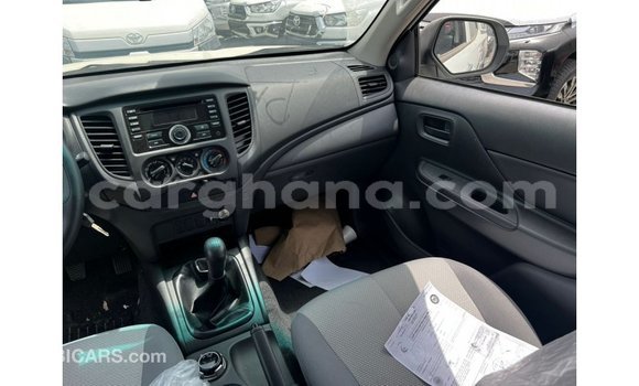 Ra Imported Mitsubishi L200 funfun Ọkọ̀ in Import - Dubai ni Ashanti Ra Imported Mitsubishi L200 funfun Ọkọ̀ in Import - Dubai ni Ashanti