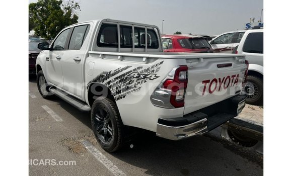 Ra Imported Toyota Hilux funfun Ọkọ̀ in Import - Dubai ni Ashanti Ra Imported Toyota Hilux funfun Ọkọ̀ in Import - Dubai ni Ashanti