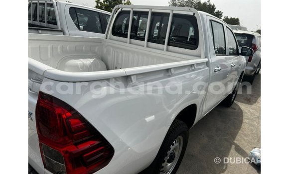 Buy Import Toyota Hilux White Car in Import - Dubai in Ashanti Buy Import Toyota Hilux White Car in Import - Dubai in Ashanti