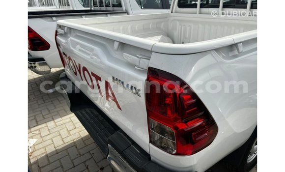 Buy Import Toyota Hilux White Car in Import - Dubai in Ashanti Buy Import Toyota Hilux White Car in Import - Dubai in Ashanti