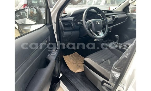Buy Import Toyota Hilux White Car in Import - Dubai in Ashanti Buy Import Toyota Hilux White Car in Import - Dubai in Ashanti