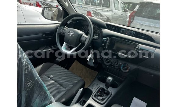Buy Import Toyota Hilux White Car in Import - Dubai in Ashanti Buy Import Toyota Hilux White Car in Import - Dubai in Ashanti