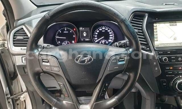 Buy Used Hyundai Santa Fe Silver Car in Accra in Greater Accra Buy Used Hyundai Santa Fe Silver Car in Accra in Greater Accra