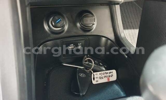 Buy Used Hyundai Santa Fe Silver Car in Accra in Greater Accra Buy Used Hyundai Santa Fe Silver Car in Accra in Greater Accra