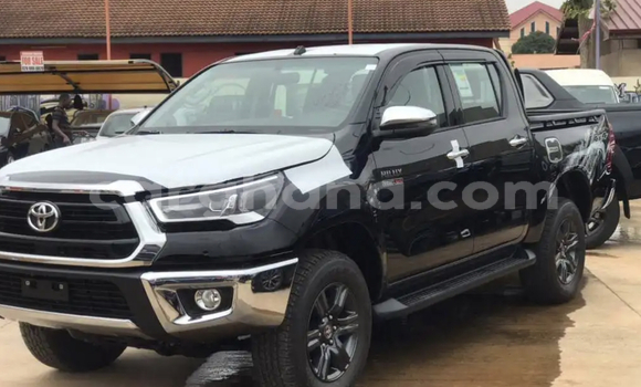Sayi Na hannu Toyota Hilux Black Mota in Accra a Greater Accra