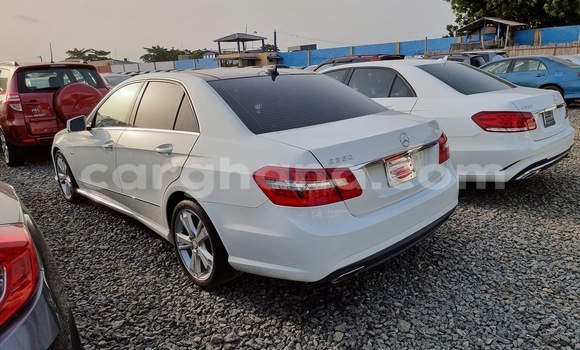 Ra Àlòkù Mercedes‒Benz E-klasse AMG funfun Ọkọ̀ in Accra ni Greater Accra Ra Àlòkù Mercedes‒Benz E-klasse AMG funfun Ọkọ̀ in Accra ni Greater Accra