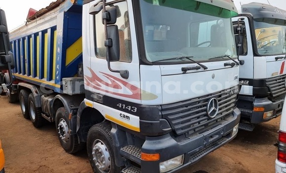 Buy Used Mercedes‒Benz 1820 White Truck in Accra in Greater Accra