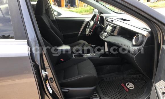 Ra Imported Hyundai Sonata Silver Ọkọ̀ in Iwọn didun ni Oorun Ra Imported Hyundai Sonata Silver Ọkọ̀ in Iwọn didun ni Oorun