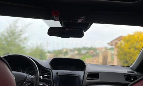 Ra Imported Acura ILX Black Ọkọ̀ in Iwọn didun ni Oorun Ra Imported Acura ILX Black Ọkọ̀ in Iwọn didun ni Oorun