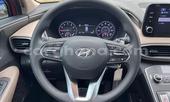 Ra Àlòkù Hyundai Santa Fe funfun Ọkọ̀ in Accra ni Greater Accra Ra Àlòkù Hyundai Santa Fe funfun Ọkọ̀ in Accra ni Greater Accra