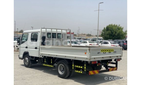 Ra Imported Mitsubishi i funfun Ọkọ̀ in Import - Dubai ni Ashanti Ra Imported Mitsubishi i funfun Ọkọ̀ in Import - Dubai ni Ashanti