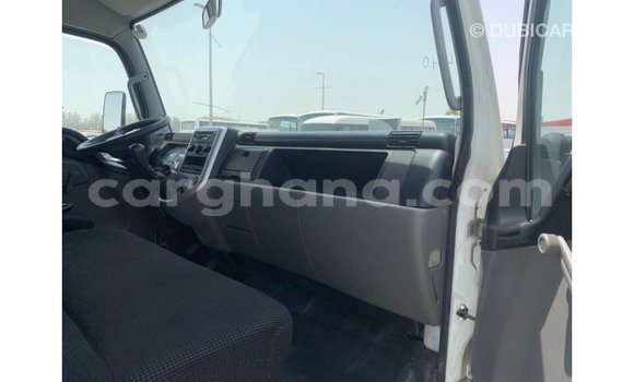 Ra Imported Mitsubishi i funfun Ọkọ̀ in Import - Dubai ni Ashanti Ra Imported Mitsubishi i funfun Ọkọ̀ in Import - Dubai ni Ashanti