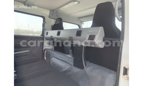 Ra Imported Mitsubishi i funfun Ọkọ̀ in Import - Dubai ni Ashanti Ra Imported Mitsubishi i funfun Ọkọ̀ in Import - Dubai ni Ashanti