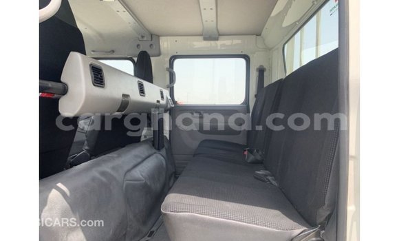 Ra Imported Mitsubishi i funfun Ọkọ̀ in Import - Dubai ni Ashanti Ra Imported Mitsubishi i funfun Ọkọ̀ in Import - Dubai ni Ashanti