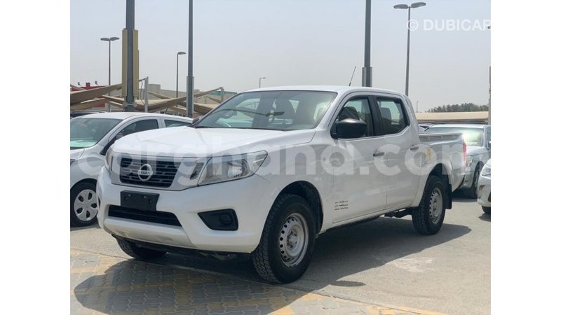 Big with watermark nissan navara ashanti import dubai 47416