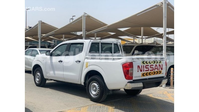 Big with watermark nissan navara ashanti import dubai 47416