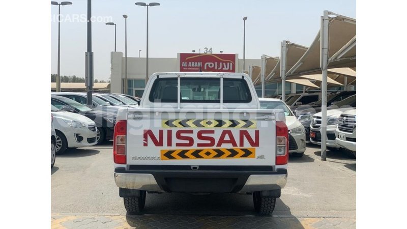 Big with watermark nissan navara ashanti import dubai 47416