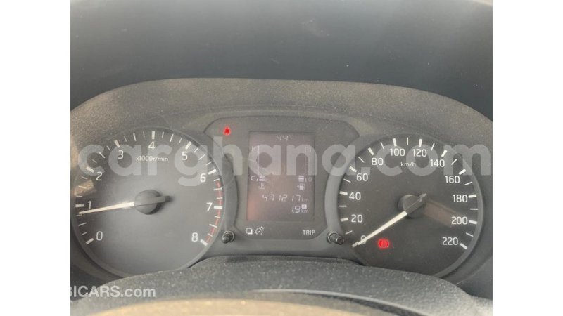 Big with watermark nissan navara ashanti import dubai 47416