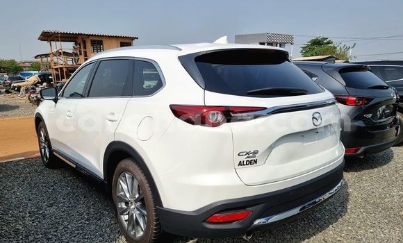 Ra Àlòkù Mazda CX-9 funfun Ọkọ̀ in Accra ni Greater Accra