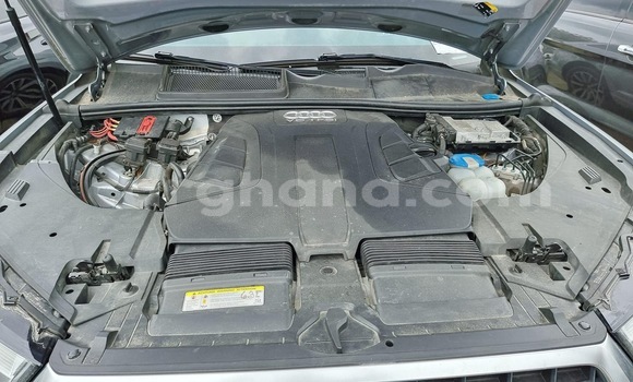 Sayi Na hannu Audi Q7 Azurfa Mota in Accra a Greater Accra Sayi Na hannu Audi Q7 Azurfa Mota in Accra a Greater Accra