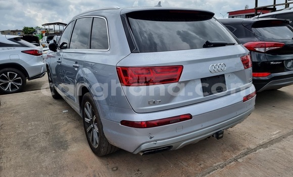 Sayi Na hannu Audi Q7 Azurfa Mota in Accra a Greater Accra Sayi Na hannu Audi Q7 Azurfa Mota in Accra a Greater Accra