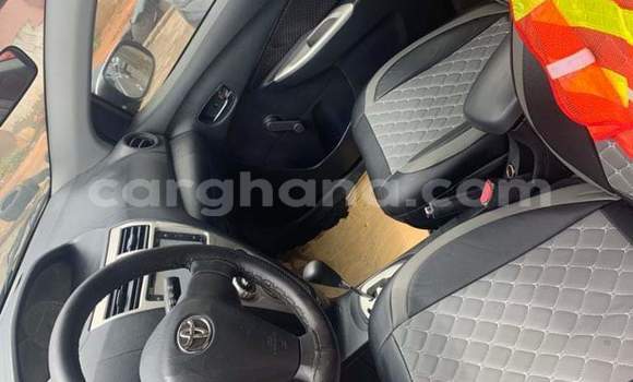 Ra Àlòkù Toyota Yaris Silver Ọkọ̀ in Sekondi–Takoradi Metropolitan ni Oorun Ra Àlòkù Toyota Yaris Silver Ọkọ̀ in Sekondi–Takoradi Metropolitan ni Oorun