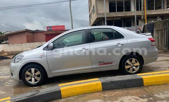 Ra Àlòkù Toyota Yaris Silver Ọkọ̀ in Sekondi–Takoradi Metropolitan ni Oorun Ra Àlòkù Toyota Yaris Silver Ọkọ̀ in Sekondi–Takoradi Metropolitan ni Oorun