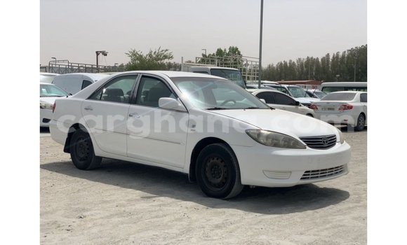 Sayi Imported Toyota Camry White Mota in Import - Dubai a Ashanti Sayi Imported Toyota Camry White Mota in Import - Dubai a Ashanti