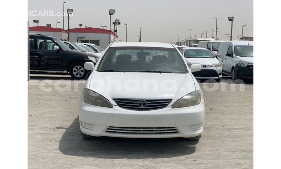 Sayi Imported Toyota Camry White Mota in Import - Dubai a Ashanti Sayi Imported Toyota Camry White Mota in Import - Dubai a Ashanti
